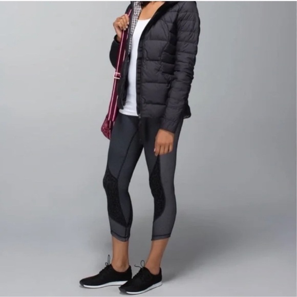 Lululemon Wunder Under 22” Crop Sashiko Black Mid Rise Legging Petal Camo Gray 4 - Picture 3 of 8